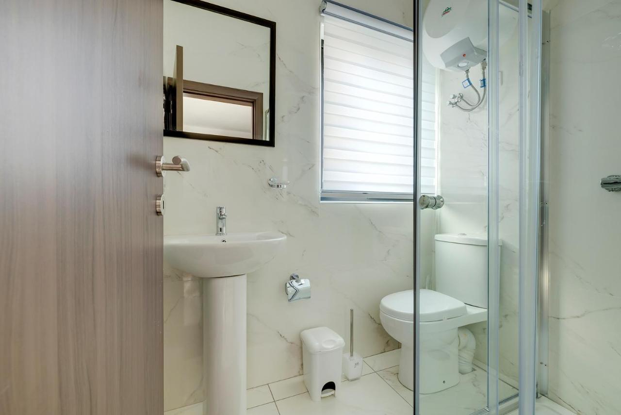 Chic 2Br Penthouse Steps From The Promenade Leilighet Sliema Eksteriør bilde