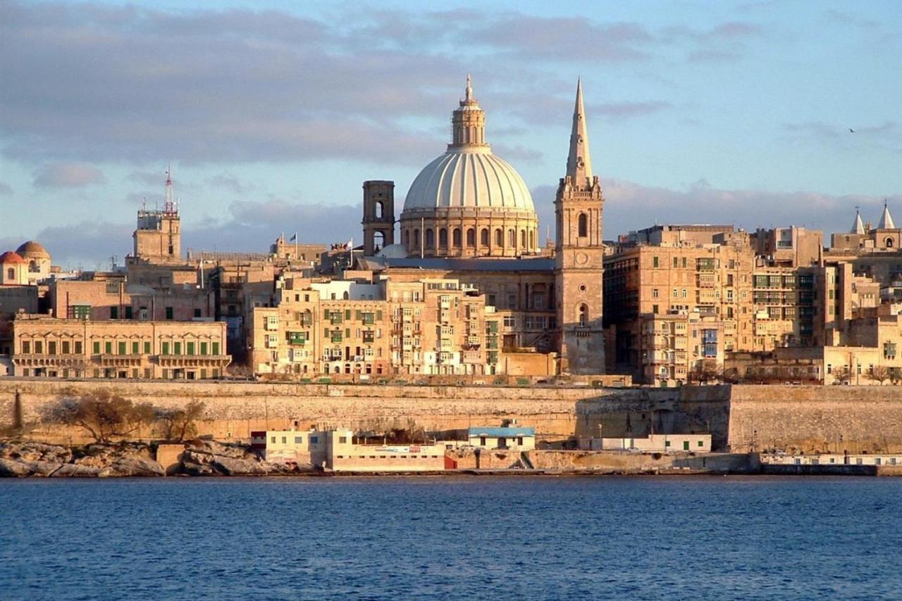 Chic 2Br Penthouse Steps From The Promenade Leilighet Sliema Eksteriør bilde
