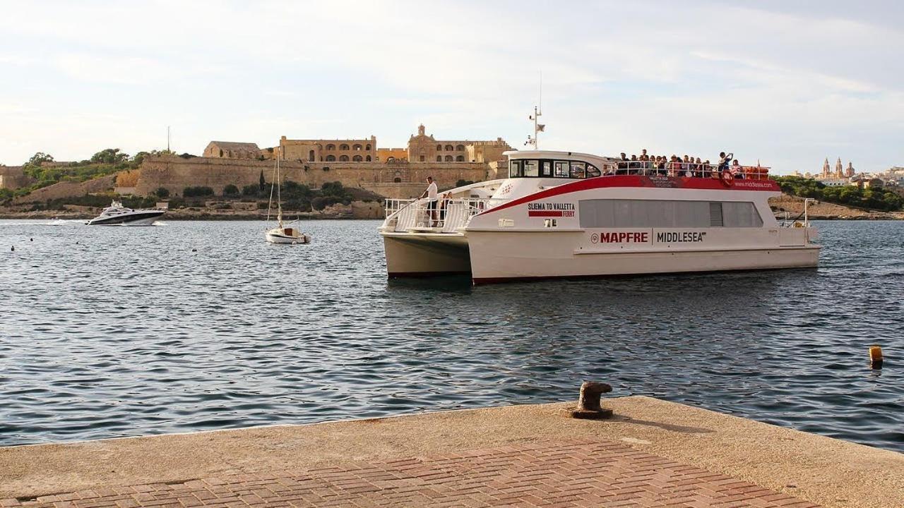Chic 2Br Penthouse Steps From The Promenade Leilighet Sliema Eksteriør bilde